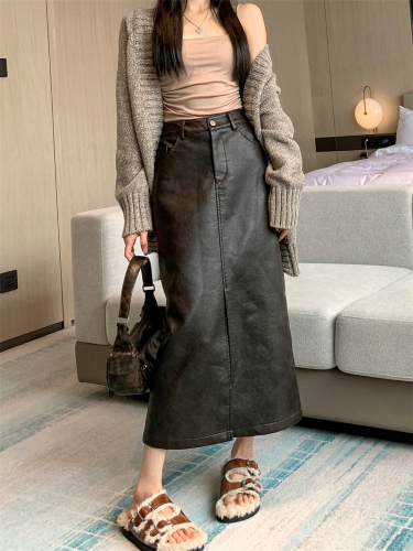 Real shot of retro brown slit straight autumn versatile mid-length skirt leather skirt
