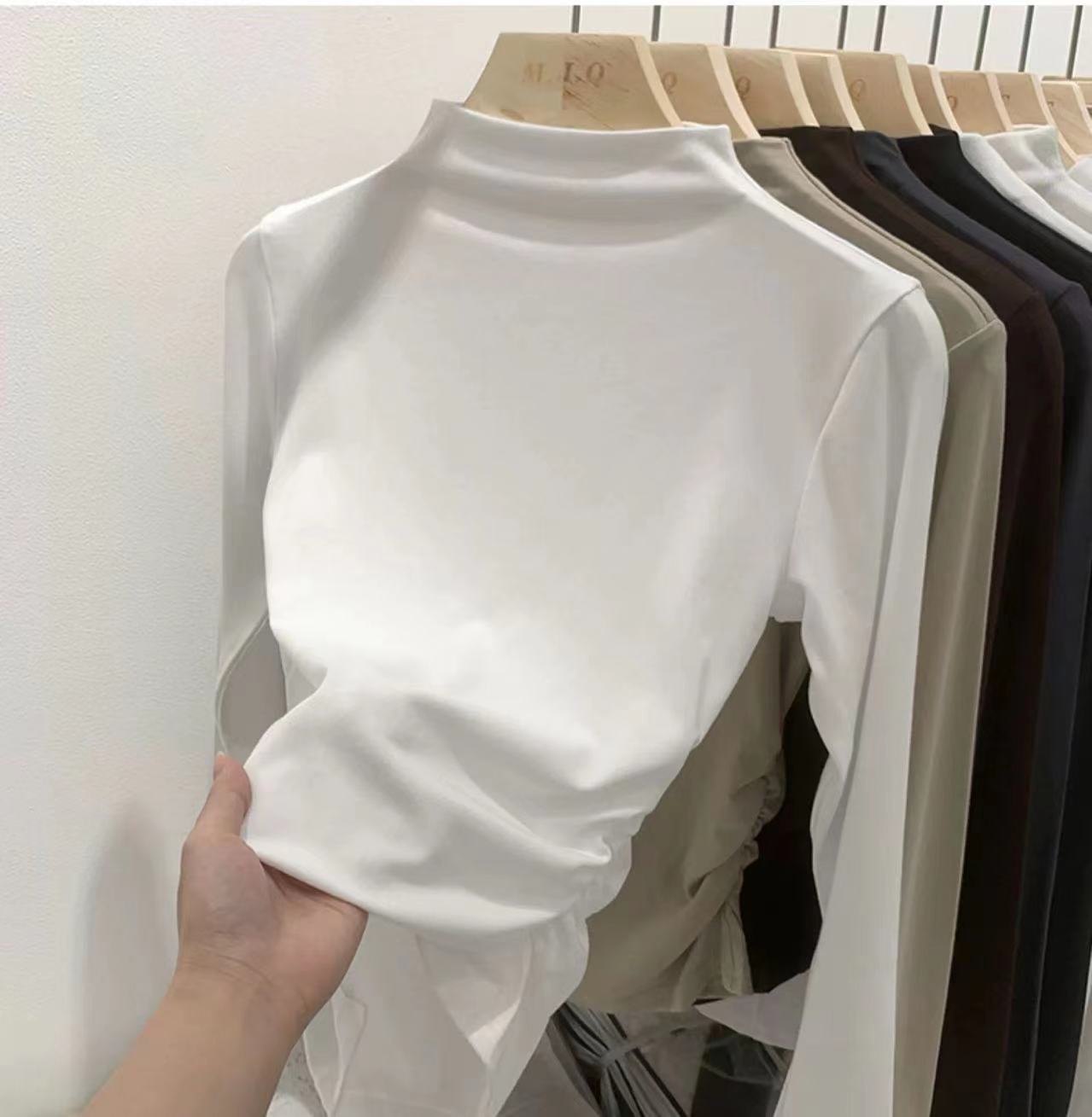 Solid color half-high collar pleated design bottoming shirt for women autumn 2023 new short long-sleeved T-shirt inner top