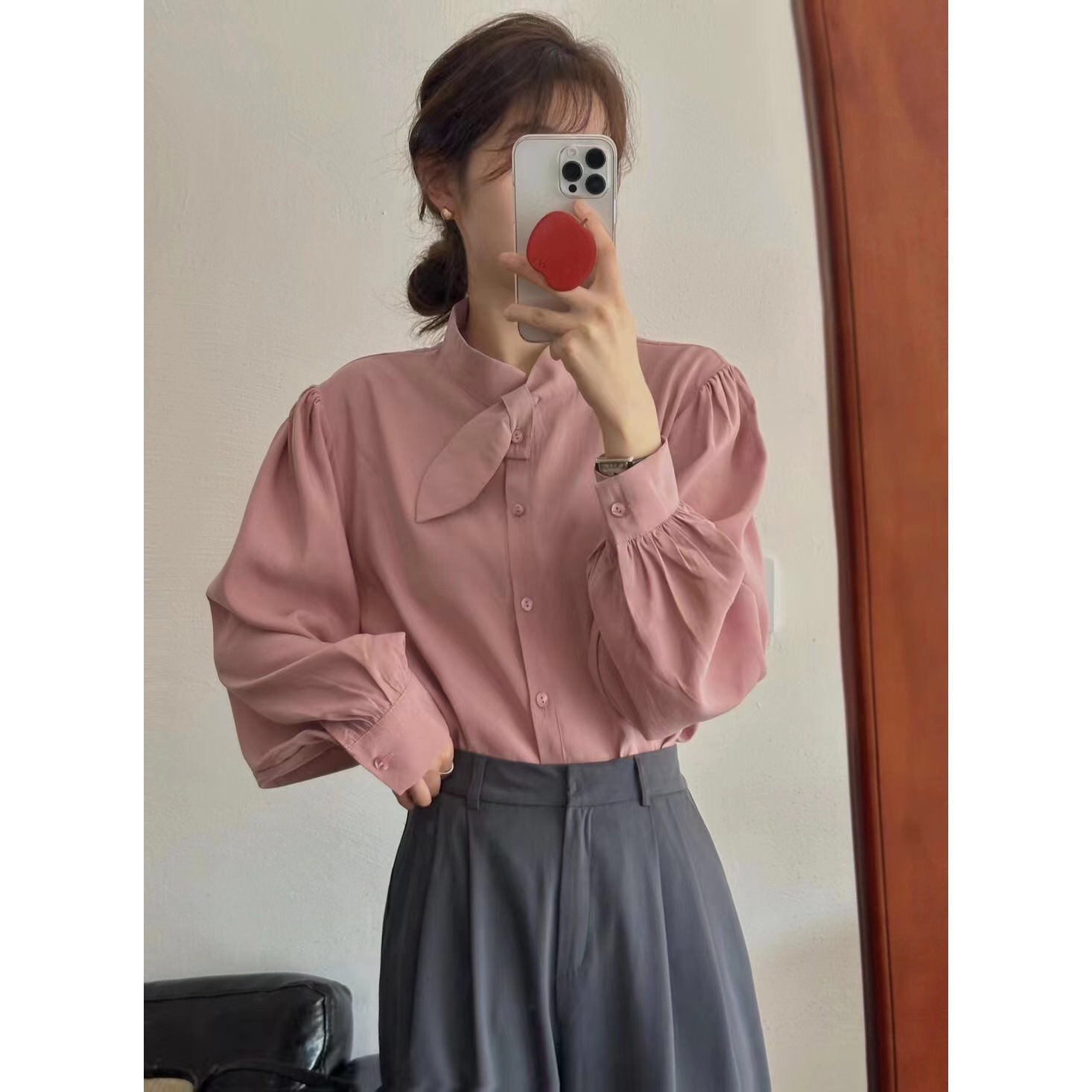 Korea Dongdaemun 2023 spring retro design small stand-up collar long-sleeved shirt women's niche chic tops