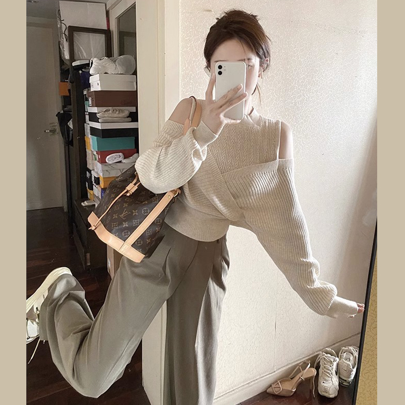 假兩件露肩毛衣女秋冬內搭針織打底衫2023新款設計感小眾長袖上衣