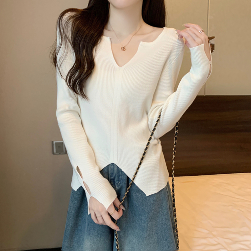 Real shot of core-spun yarn long-sleeved top sweater design trendy slit bottoming shirt for women autumn and winter V-neck warm sweater