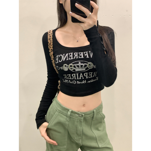 Real shot of autumn sweet and cool style letter printed square neck long-sleeved T-shirt for women new style slim-fitting top with cuff buttons