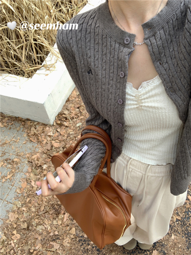 Actual shot of new autumn and winter styles~retro twist sweater cardigan design niche Korean style chic knitted top