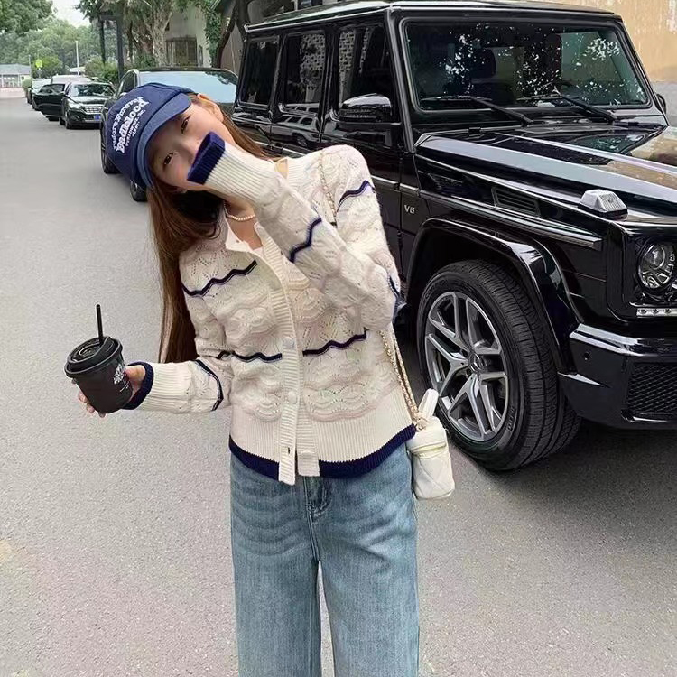 KK小熊百搭條紋針織開衫外套女2023秋季新款小個子寬鬆溫柔毛衣女