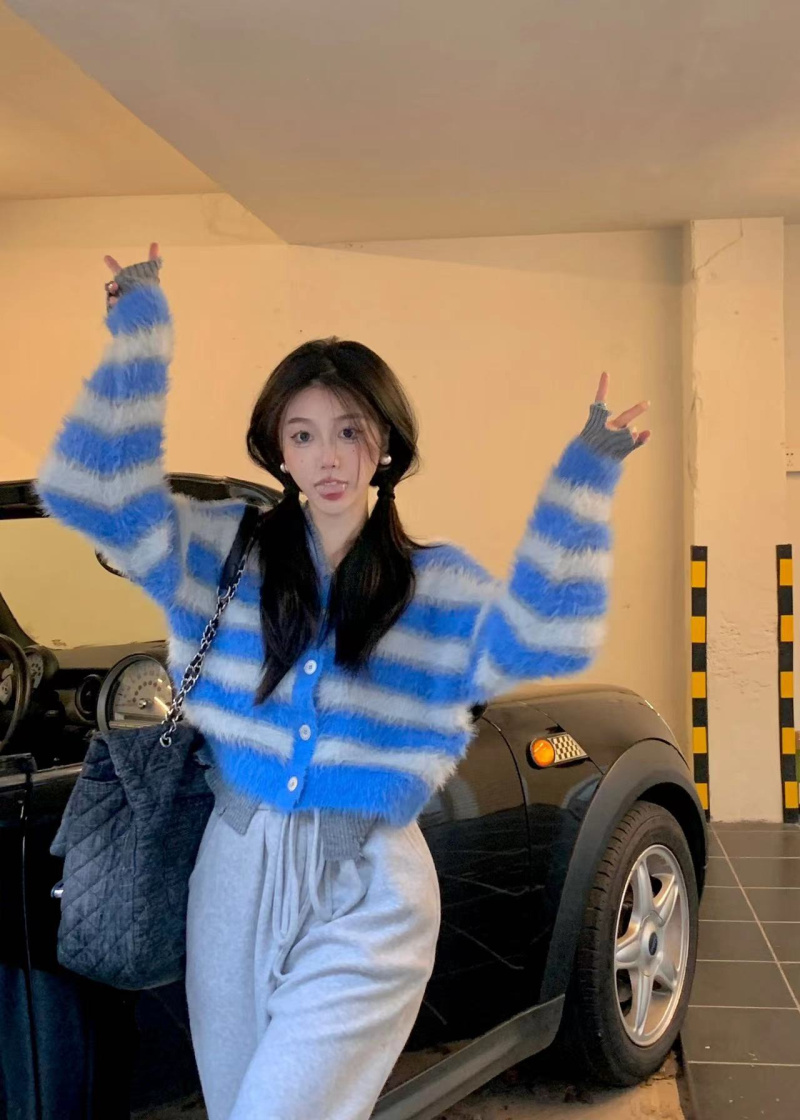 實拍~軟糯慵懶風馬海毛撞色條紋仿貂絨V領開衫毛衣女