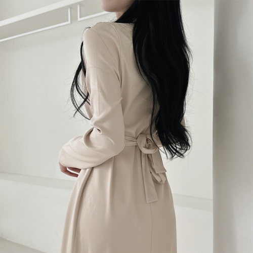 韩国chic法式气质OL风翻领复古双排扣收腰系带风衣式连衣裙