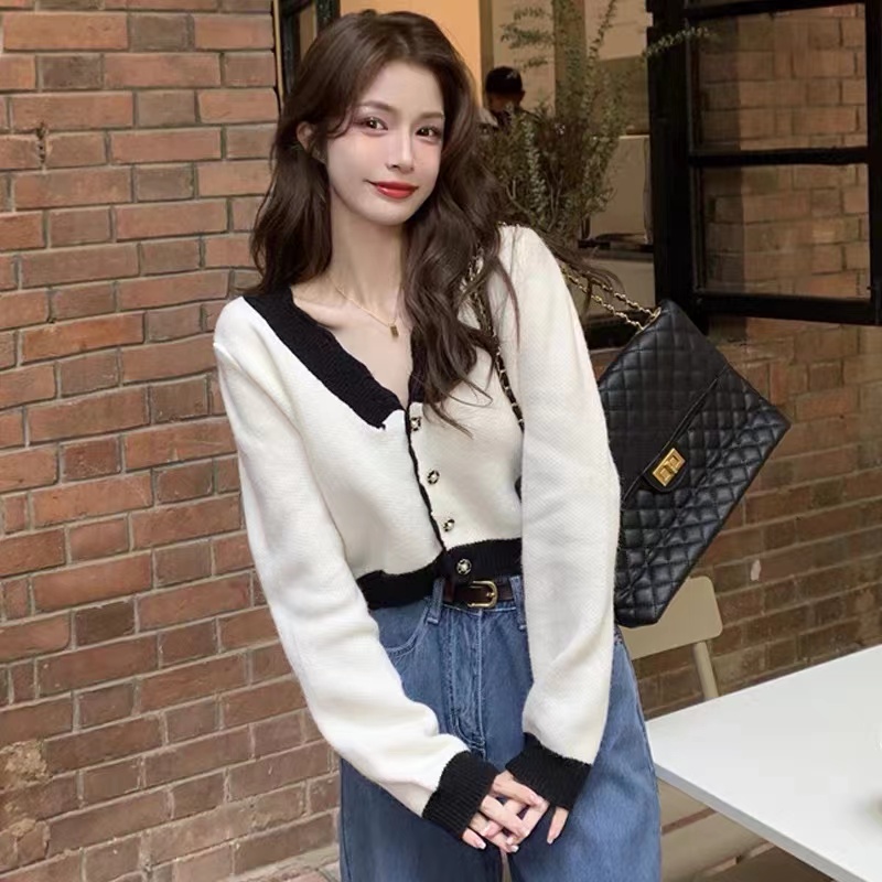 French V-neck sweater design niche women's spring 2023 new high-end short knitted cardigan top