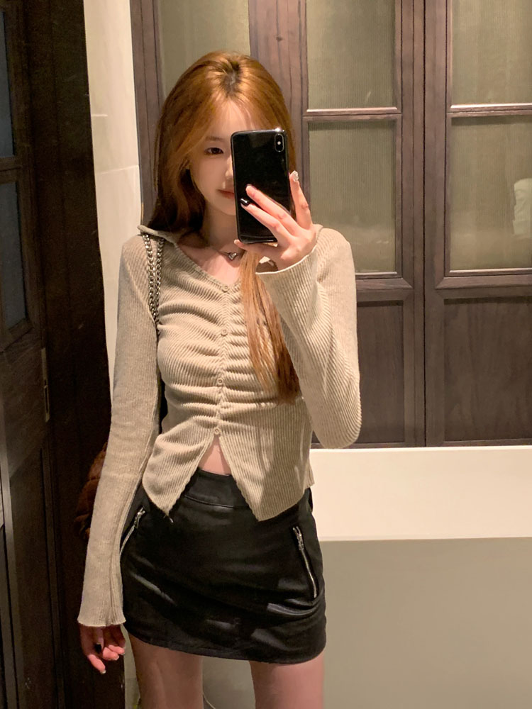 實拍新款辣妹修身顯瘦polo翻領設計感上衣＋黑色高腰包臀短裙