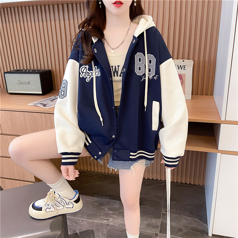 實拍 加絨寬鬆連帽棒球服外套女秋冬小眾撞色拼接卡通刺繡開衫