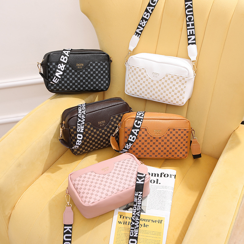 Bags for women 2023 new trend fashion printed single shoulder strap letter printed crossbody camera bag