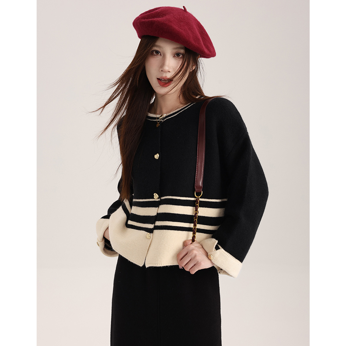 Quality Inspection Officer Picture Autumn Contrast Color Love Button Small Fragrant Style Knitted Sweater Loose Slim Cardigan Casual Short Jacket for Women