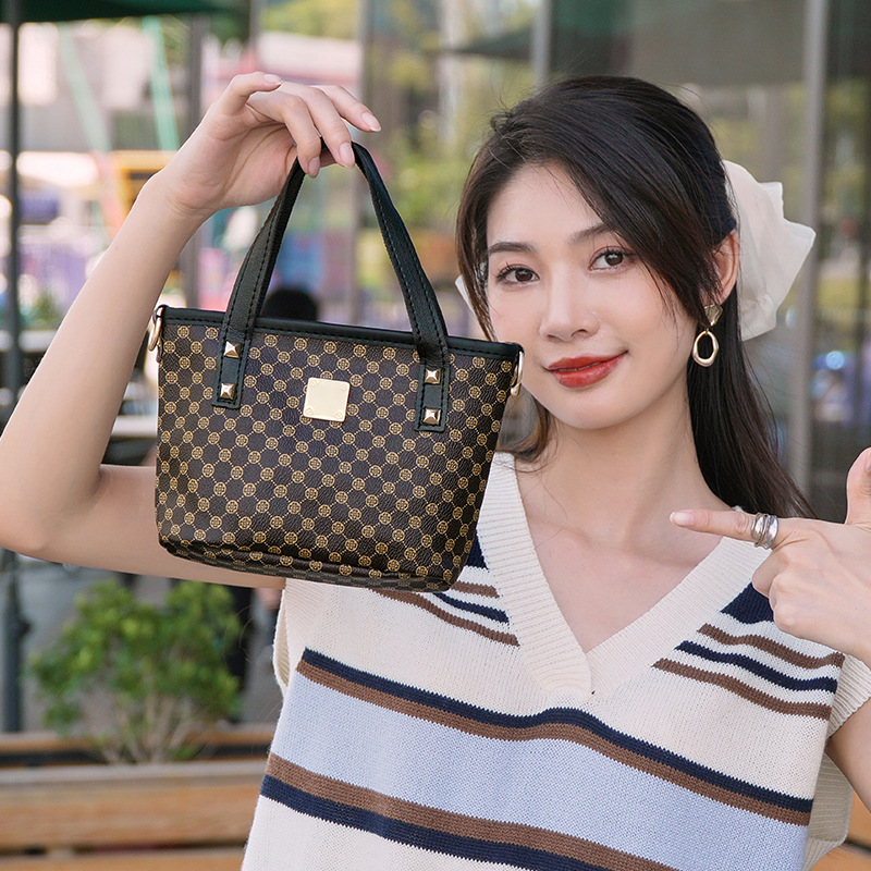 Foreign trade bags, women's bags, new portable student shoulder bags, trendy polka dot materials, cross-body bags, fashionable small square bags