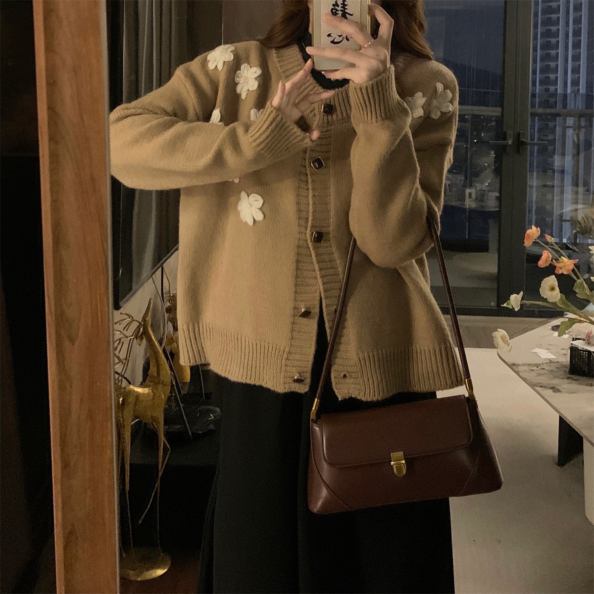 實拍 秋冬韓版寬鬆溫柔繡花設計感北極絨針織開衫毛衣女外套