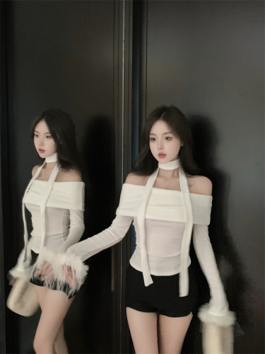 Actual shot ~ Winter new pure lust hottie style one-shoulder furry long-sleeved T-shirt women's slim short top