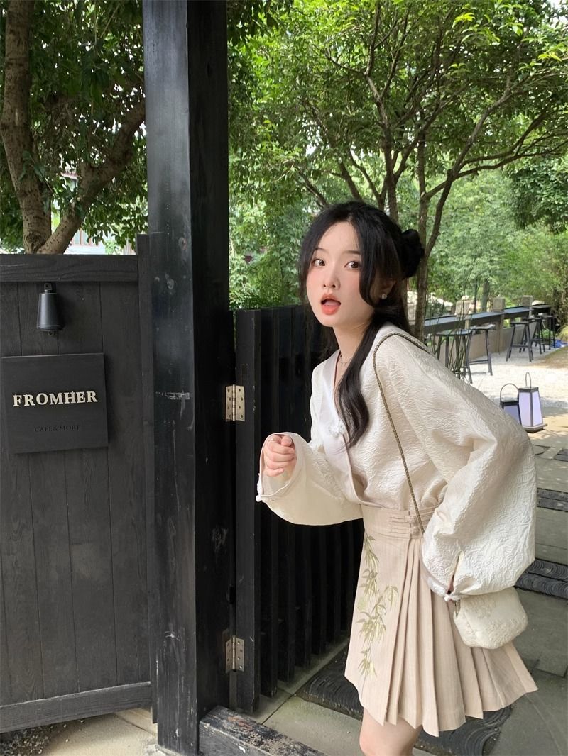 New Chinese style textured long-sleeved shirt embroidered horse face pleated skirt for women autumn 2023 new fashion two-piece set