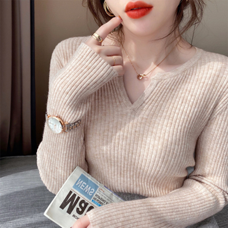 高級灰V領針織衫上衣女秋2023新款法式別致小眾純色長袖內搭毛衣