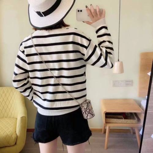 European station  autumn and winter new loose V-neck striped long-sleeved sweater women's design Korean top