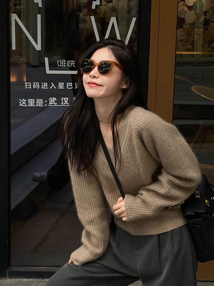 慵懶風V領長袖針織毛衣女秋冬韓版2023新款外穿寬鬆上衣打底衫潮