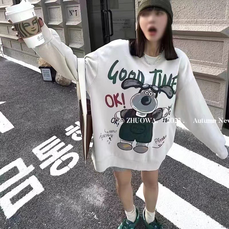 2023 new autumn and winter cartoon bear pullover plus velvet round neck sweatshirt for women loose mid-length top