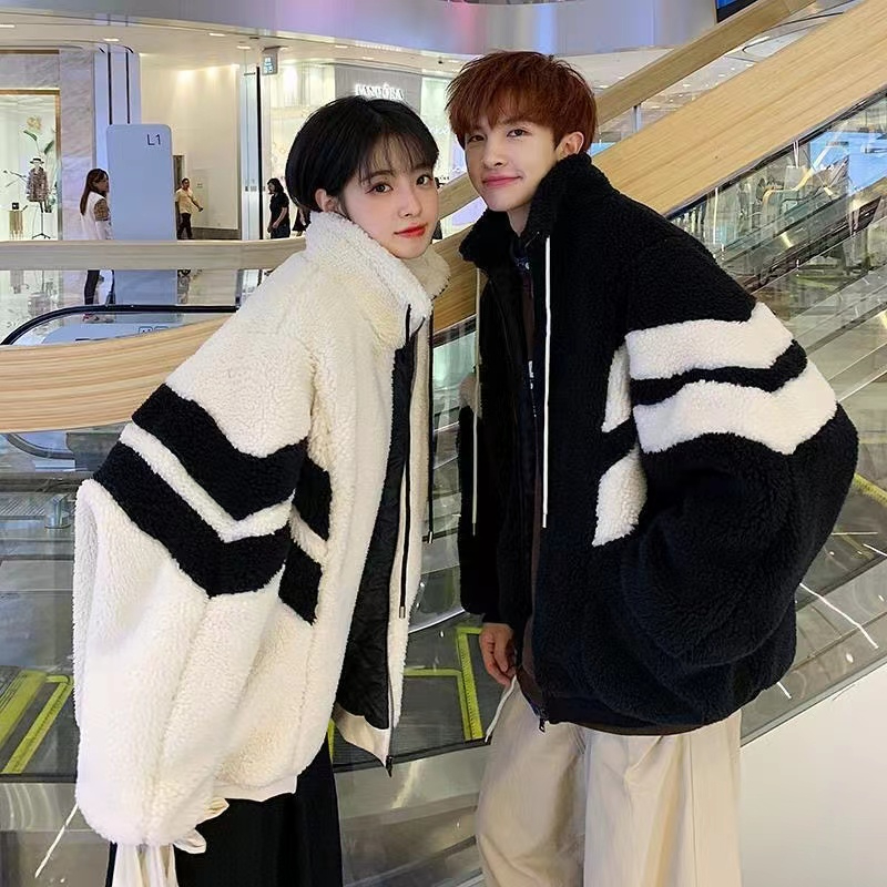 High-end lamb wool baseball jacket for women winter 2023 new American style velvet thickened white jacket