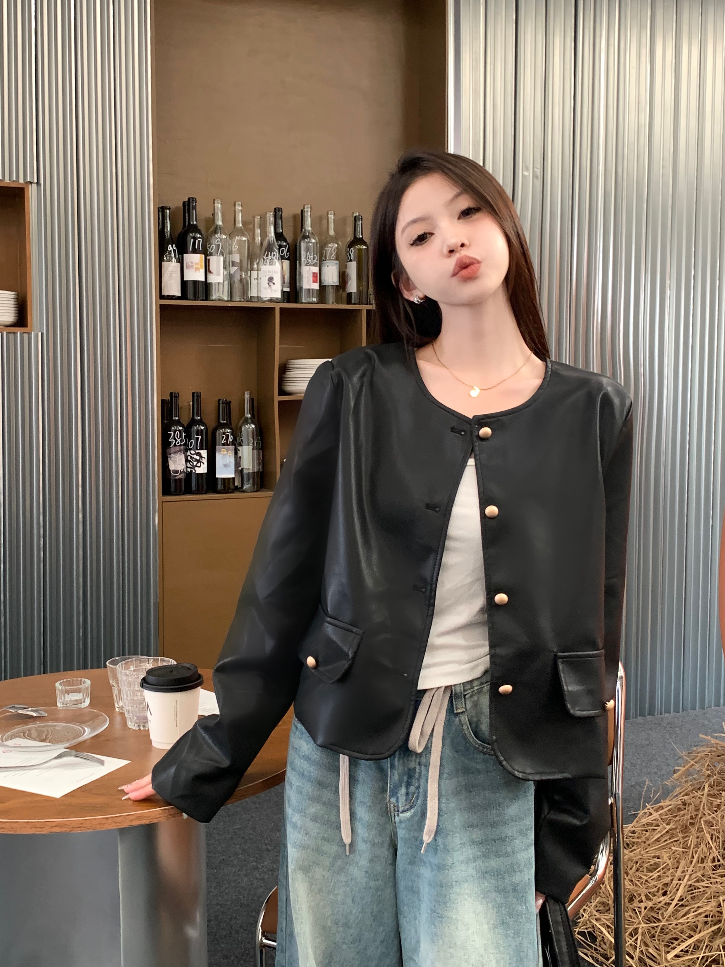 Real shot Autumn loose round neck coat for women 2023 leather jacket small fragrant motorcycle top
