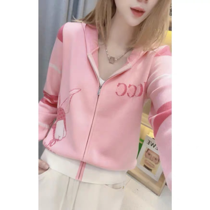 超好看粉色提花v領金屬扣針織開衫毛衣女秋2023新款減齡時尚上衣