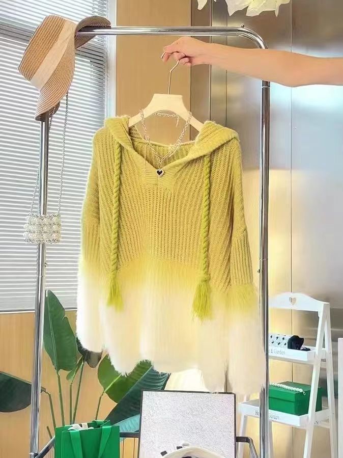 Soft and lazy hooded sweater for women in autumn and winter, mink splicing, unique design knitted sweater, elegant lady jacket