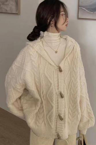 Knitted cardigan jacket for women spring and autumn loose outer wear  new design Korean style gentle lazy style sweater