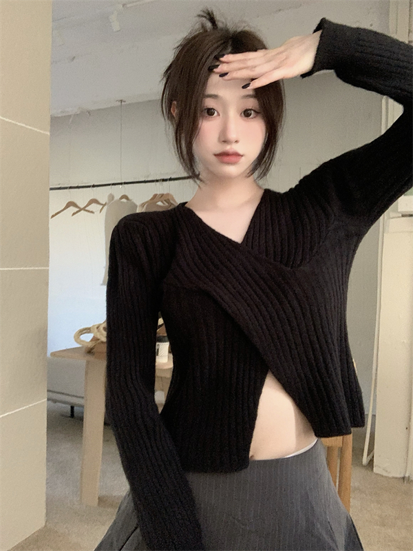 實拍設計感小眾交叉V領短款套頭毛衣甜辣妹內搭針織上衣秋冬
