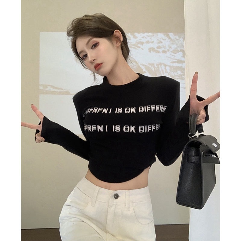 黑色肩墊緊身短款上衣女春秋季設計感小眾甜辣妹別致內搭小t恤潮