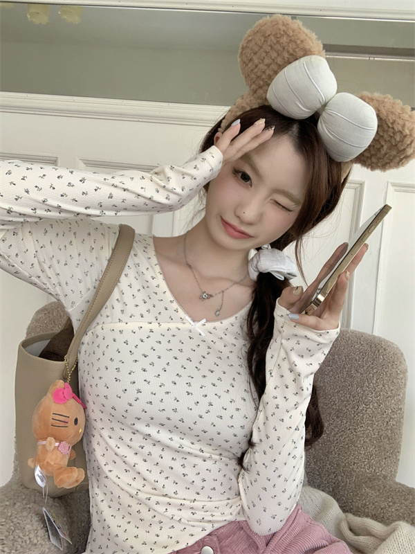 實拍   秋冬顯瘦甜美小碎花內搭打底衫