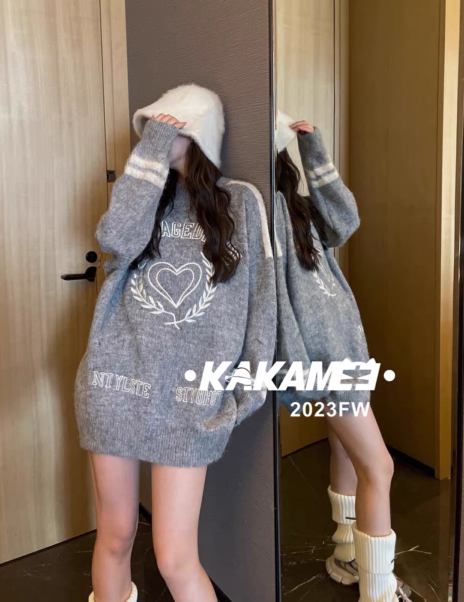Kakamee2023秋季新款寬鬆慵懶風愛心刺繡馬海毛毛衣女加厚上衣潮