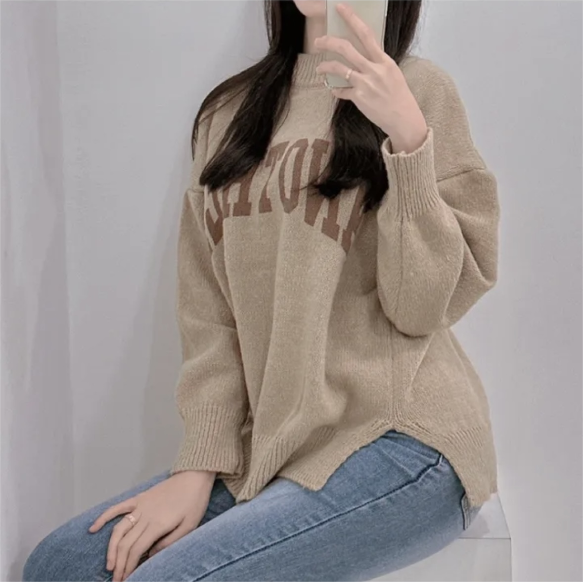 Korean chic autumn and winter round neck pullover sweater for women with letter print loose and versatile long-sleeved thick sweater