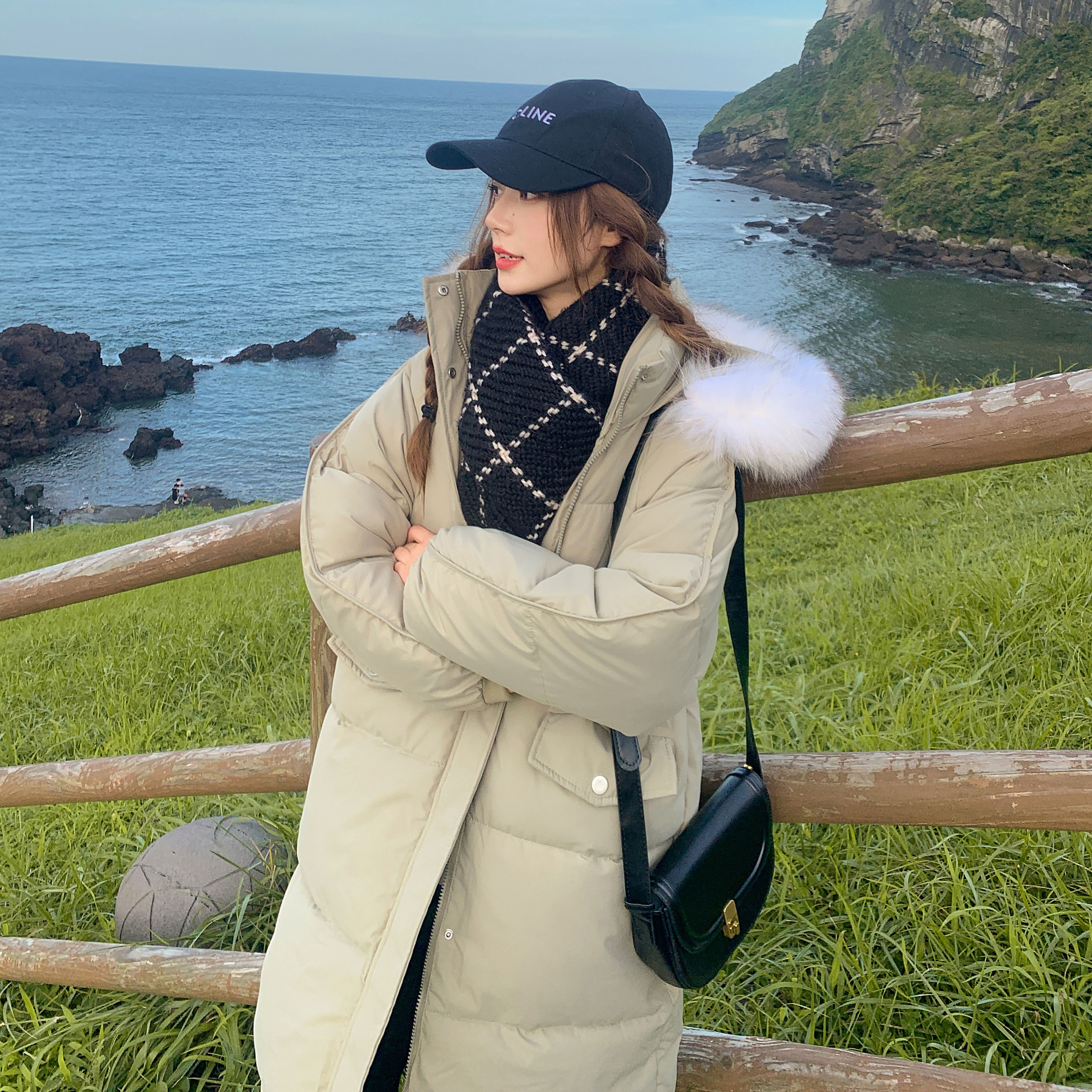 Actual shot of 2023 winter new Korean style loose thickened ins down cotton coat for women with large fur collar cotton coat for women