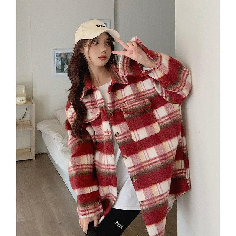 Actual shot of duffle plaid shirt jacket for women autumn and winter new red polar fleece jacket cardigan