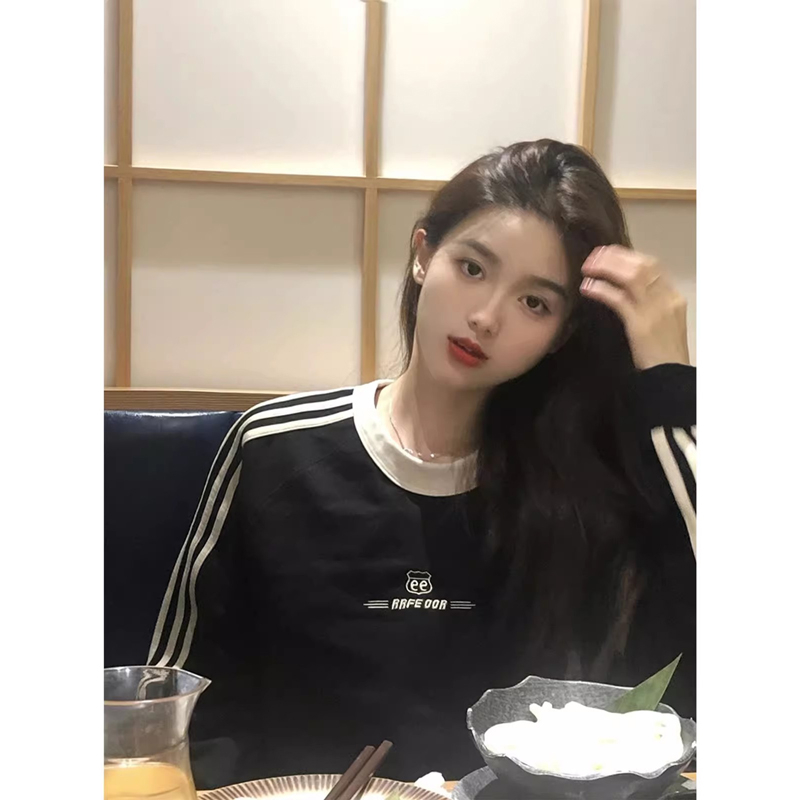 American style raglan striped long-sleeved sweatshirt for women with round neck design, loose oversize autumn and winter velvet sports coat