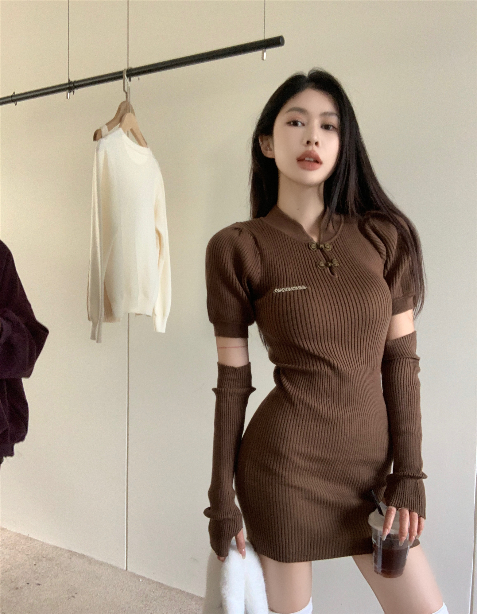 Real shot ~ hot girl knitted dress women's autumn puff sleeves sweet and spicy slim fit hip-covering improved cheongsam skirt