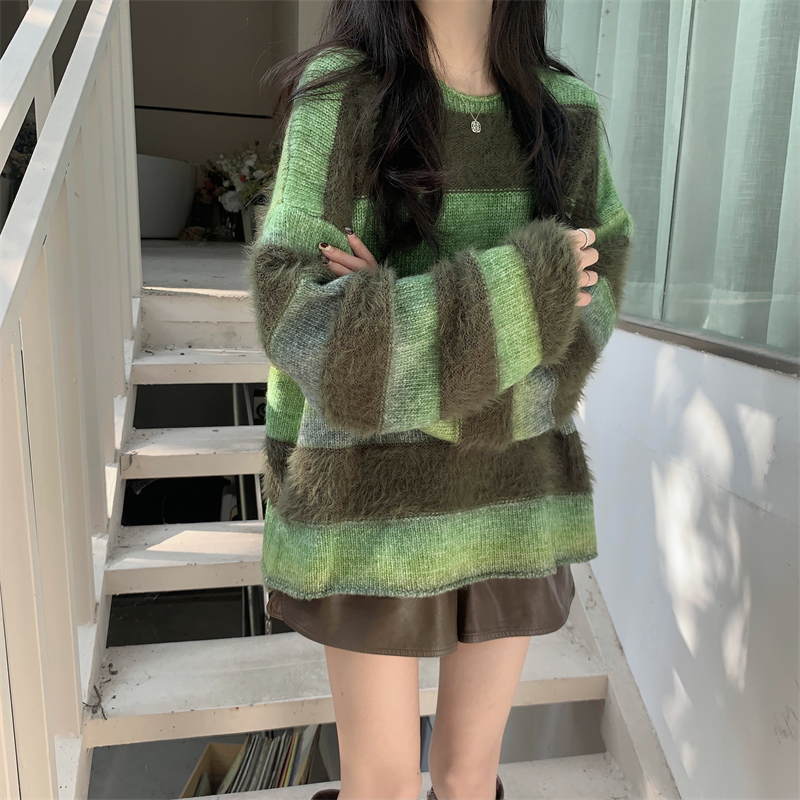 實拍 秋冬新款寬鬆撞色條紋毛絨圓領短款針織毛衣女