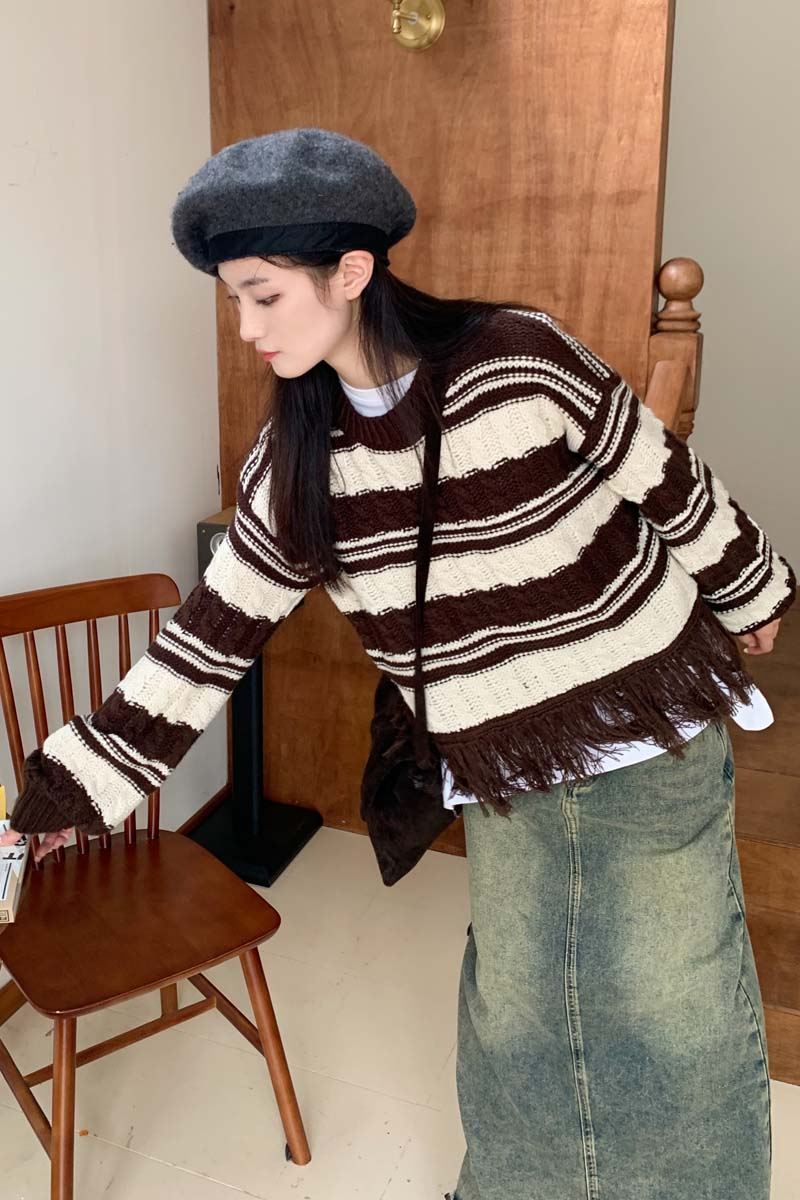 法式復古撞色條紋流蘇圓領毛衣女秋冬設計感小眾顯瘦短款針織上衣