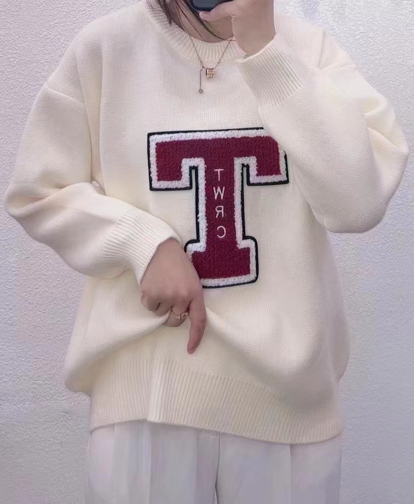 韓國秋冬新款寬鬆毛衣女套頭秋季新款刺繡圓領針織上衣