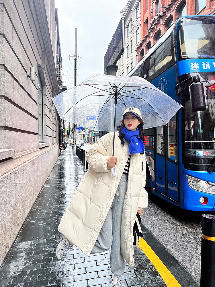 Stand collar down jacket for women winter 2023 new Korean style loose fashionable thickened mid-length over-the-knee jacket