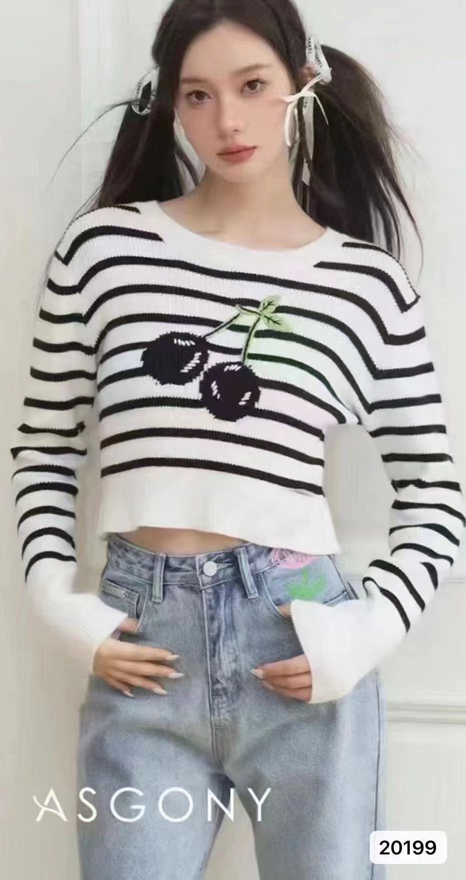 秋冬新款設計感時尚洋氣圓領條紋櫻桃刺繡高腰長袖上衣女