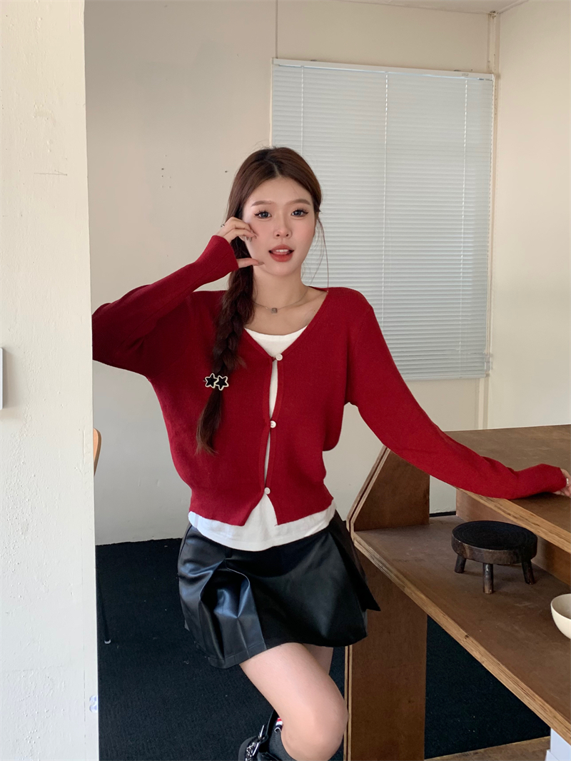 實拍秋冬新款軟糯親膚假兩件針織上衣女百搭撞色長袖毛衣開衫