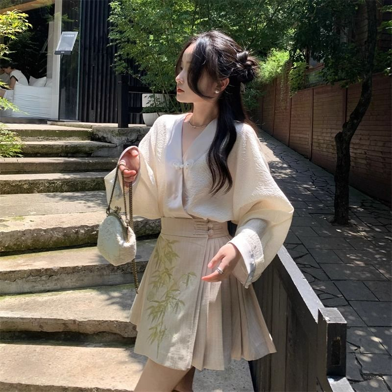 新中式肌理感長袖襯衫刺繡馬面百褶短裙女秋季2023新款時尚兩件套