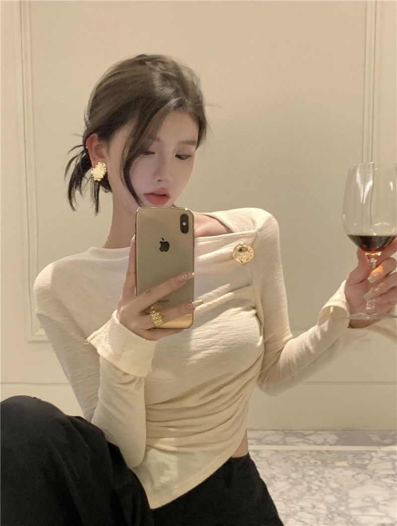 Apricot long-sleeved T-shirt women's spring 2023 new hot girl slimming short style irregular