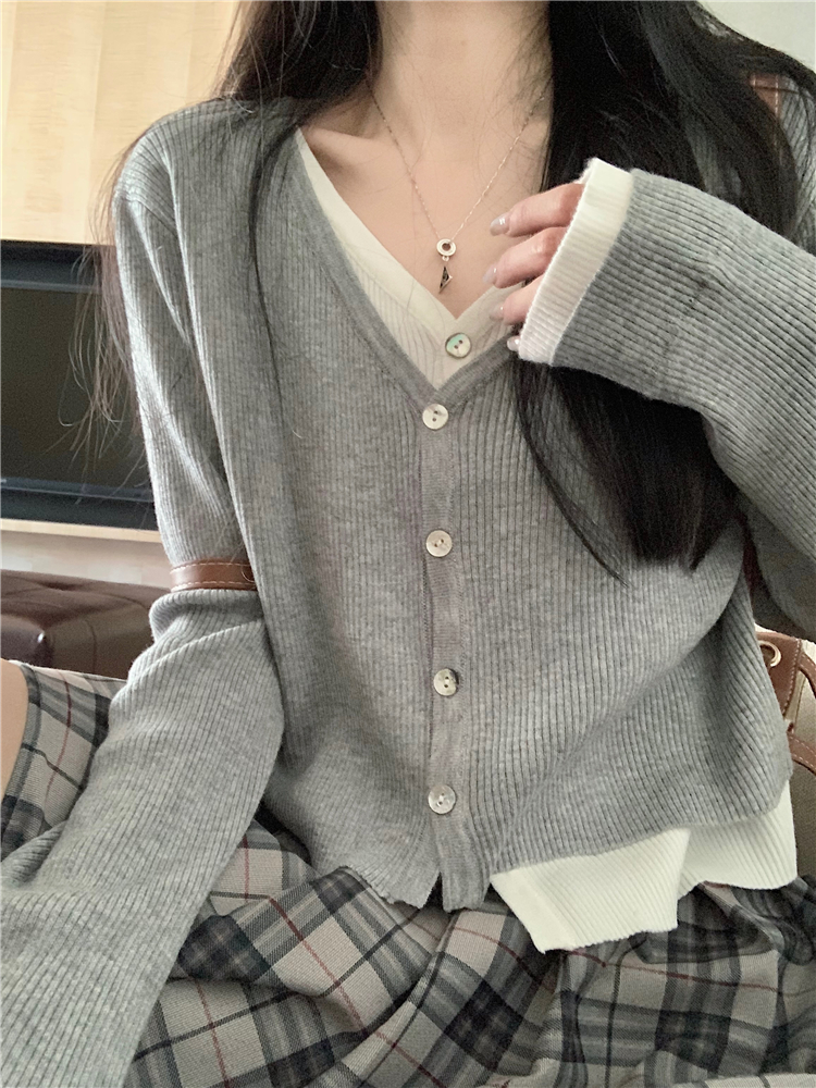 小眾假兩件撞色拼接毛衣女秋季寬鬆顯瘦設計感針織衫短款打底上衣