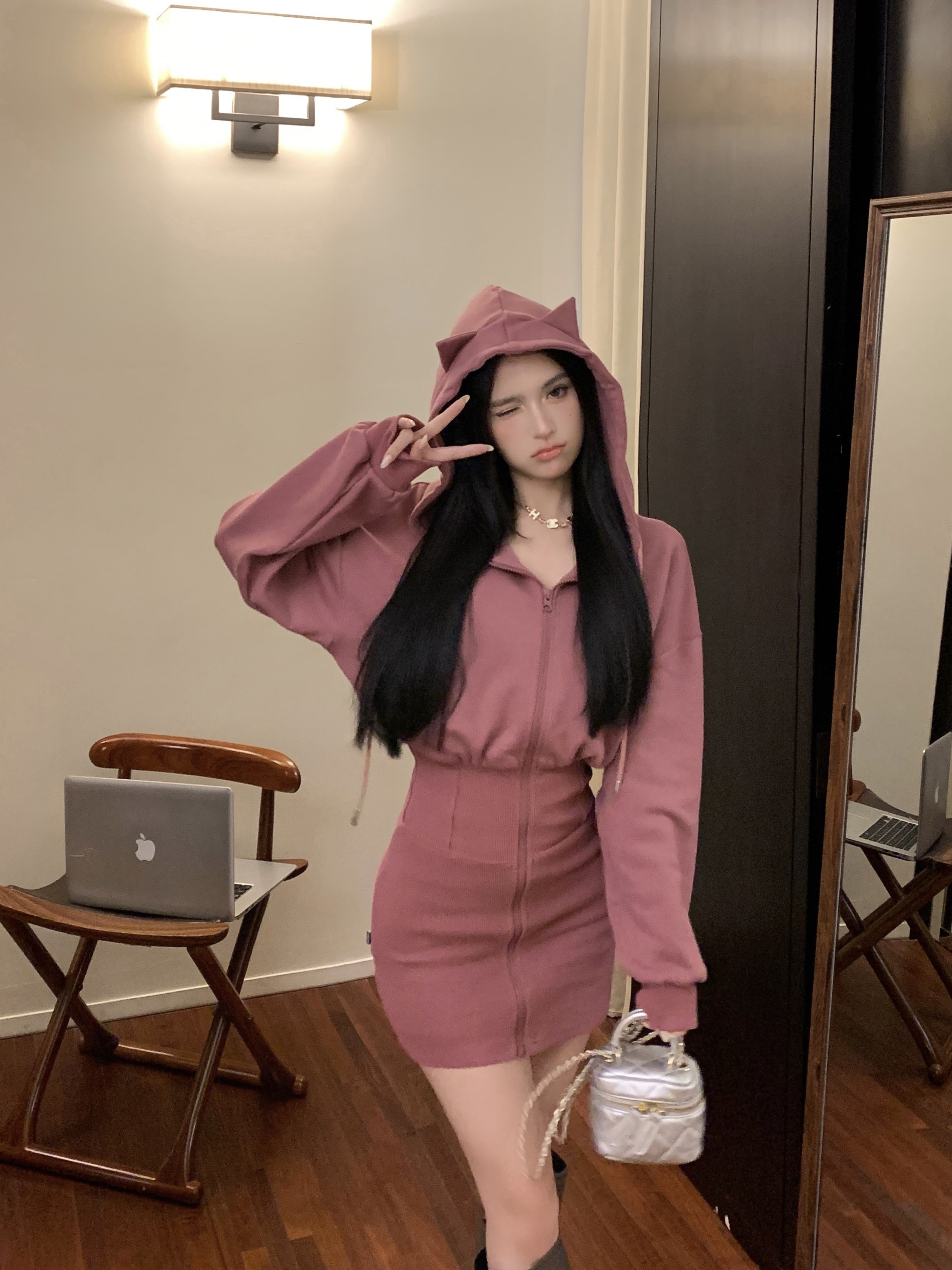 Real shot of Elf Barbie Hot Girl Hooded Sweatshirt Dress Long Sleeve Dress Slim Fit Hip Skirt Autumn Winter Skirt