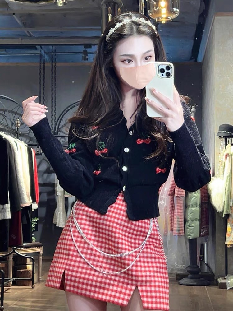 明星同款甜心櫻桃針織衫復古開衫v領上衣女士秋冬毛衣打底衫