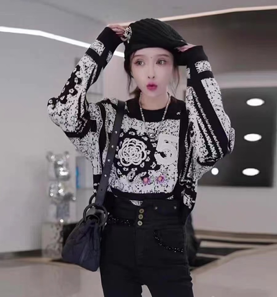 小香風重工刺繡毛衣女2023秋冬新款設計感小眾短款套頭針織衫上衣