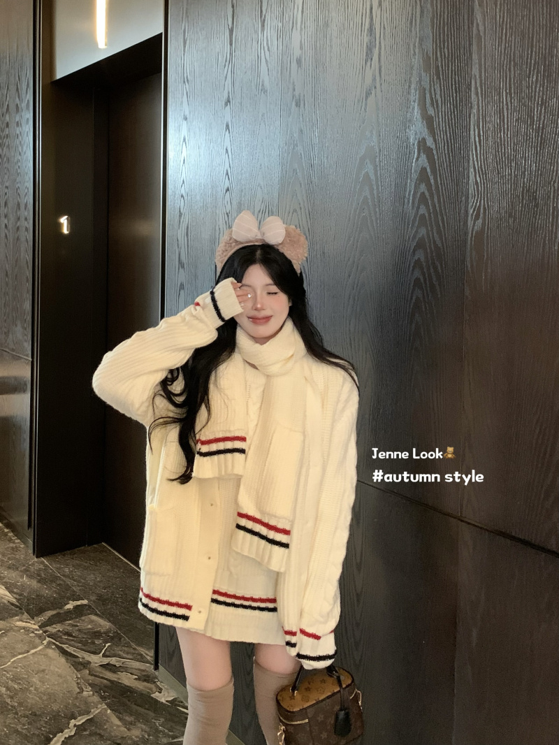 實拍~帕丁頓記事薄高克重大毛衣開衫女套頭圍巾三件套